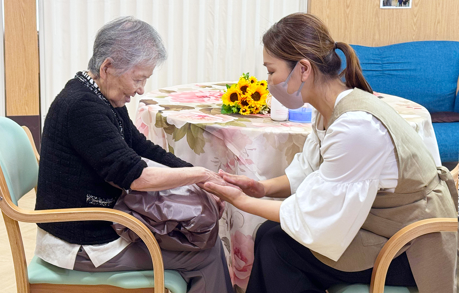 介護美容：ハンドトリートメント